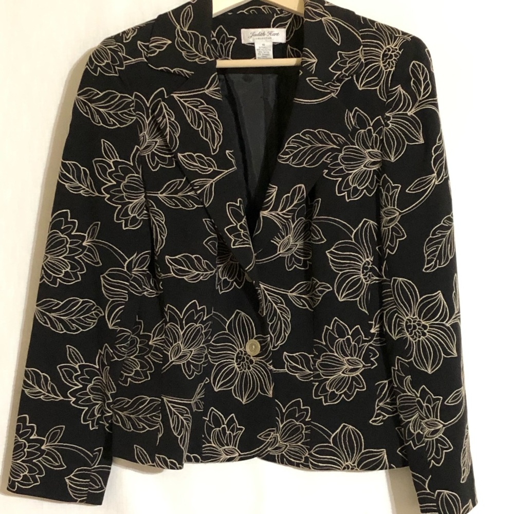 Stylish Blazer by JUDITH HART Size 10